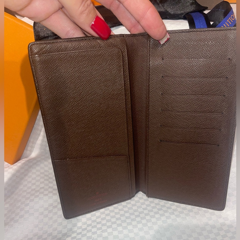 Louis Vuitton Damier Ebene Logo Print Wallet - Picture 5 of 15